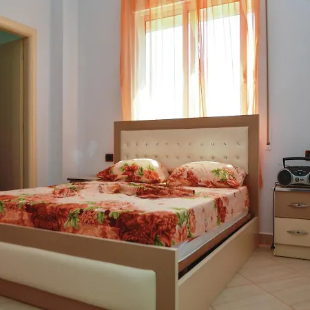 Two-bedroom In 公寓 Sarandë